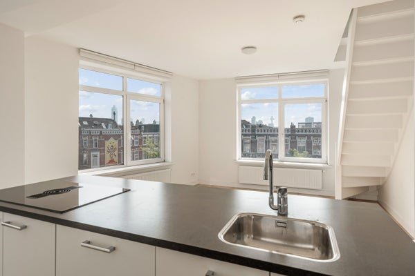 For rent: Flat 2e Middellandstraat in Rotterdam