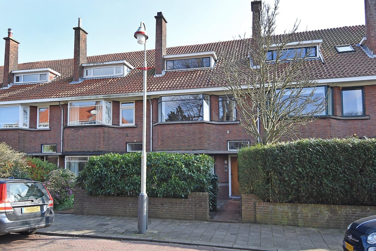 For rent: House De Mildestraat 25 in Den Haag