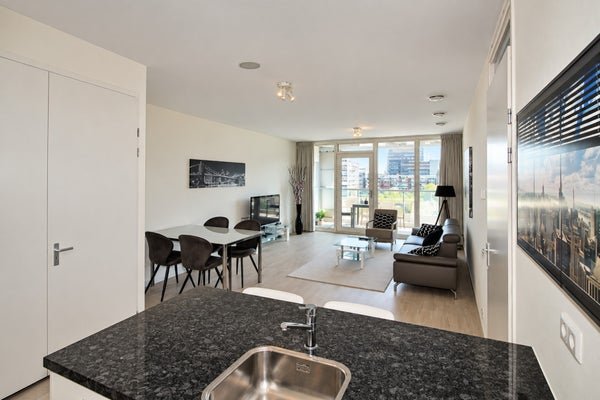 For rent: Flat Kruisplein in Rotterdam