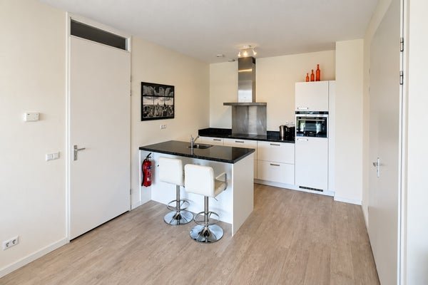 For rent: Flat Kruisplein in Rotterdam
