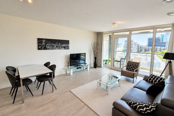 For rent: Flat Kruisplein in Rotterdam